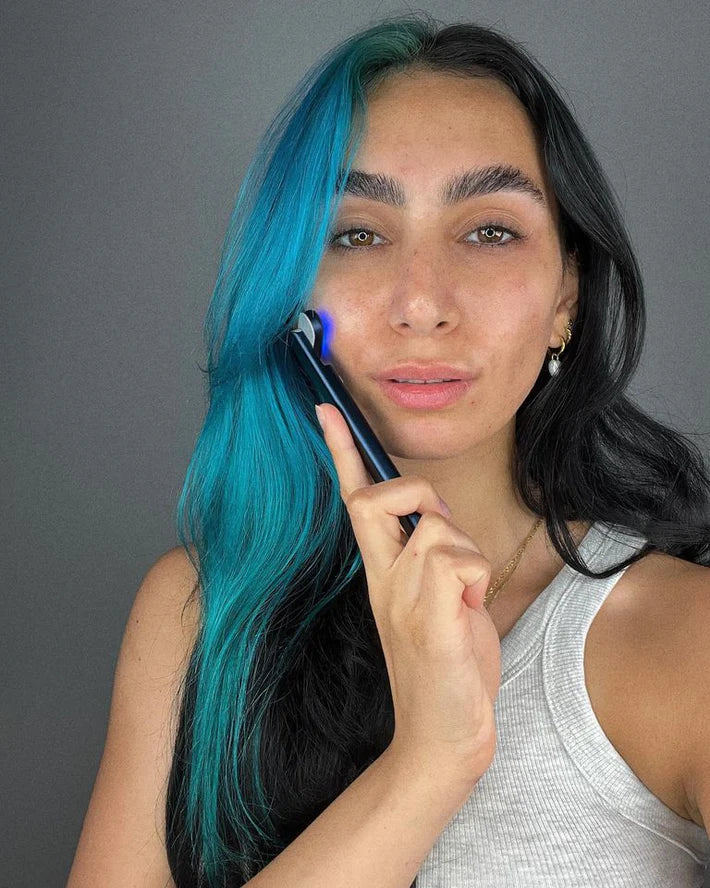 Solawave Skin Waves Sola-Band Red Light Therapy